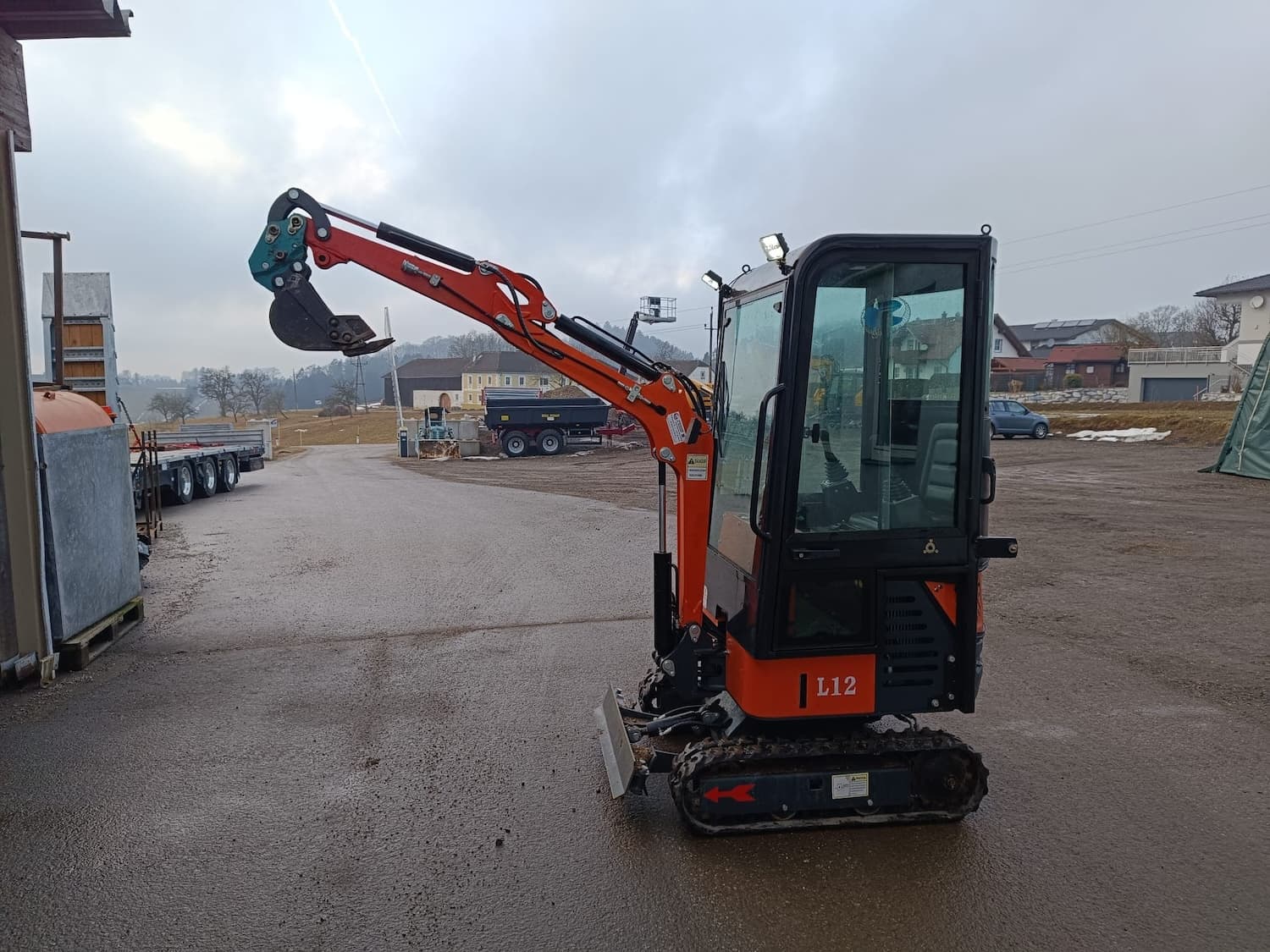 1,2 Tonnen Bagger mit Vollkabine und 3 Zylinder Kubota Motor – Bild 2