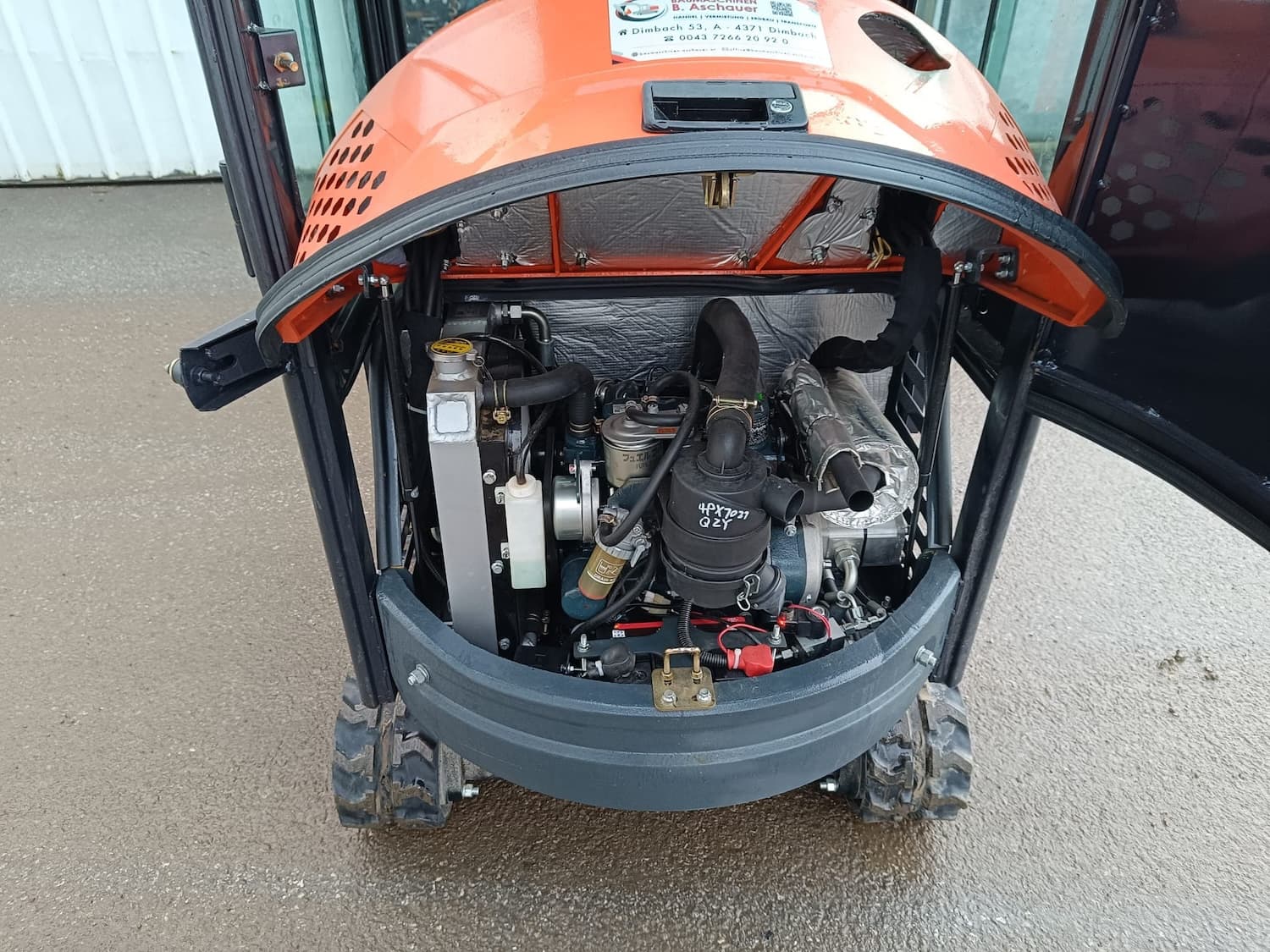 1,2 Tonnen Bagger mit Vollkabine und 3 Zylinder Kubota Motor – Bild 6