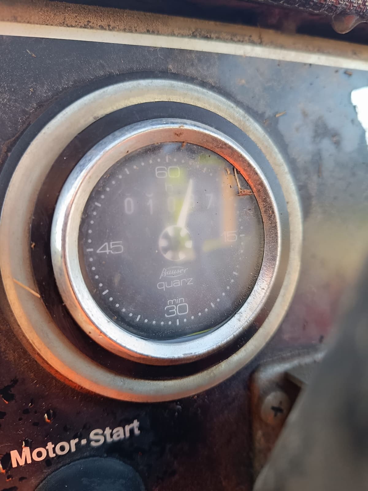 Hakotrac 2300D inkl. Kehrmaschine und hydr. Schneeschild – Bild 14